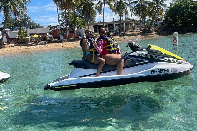 30 Minute Jet Ski Ride along Isla Verde Beach - Photos, video, and the 4K quality factor