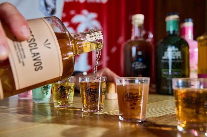 Christmas Vibe: Old San Juan Pitorro Rum Tasting Experience - Christmas Vibe in Old San Juan: Why This Works in December