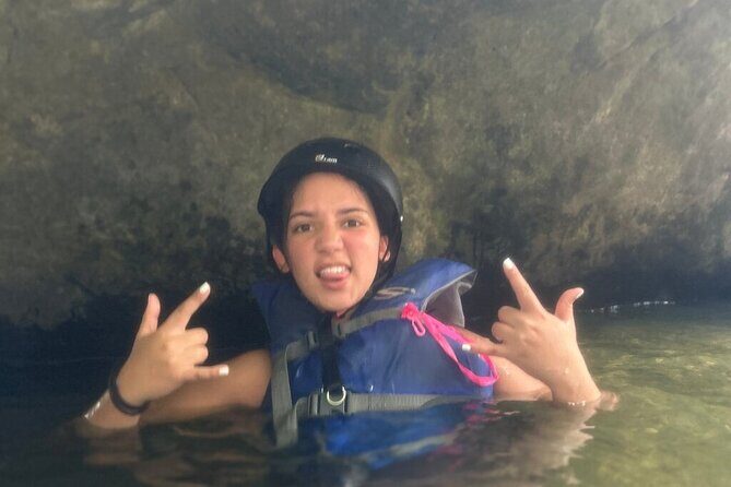 El Yunque Rainforest Tour Half Day Earlybird/ Small Groups - What to wear and pack for this kind of rainforest day