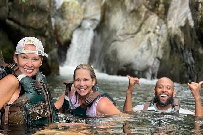 El Yunque Small Group Tour with Luquillo Lunch Stop and Transport - Key highlights at a glance