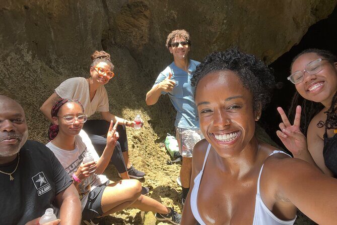 Explore Cueva del Indio + La Poza del Obispo Beach - Cueva del Indio and La Poza del Obispo: the real value of this combo