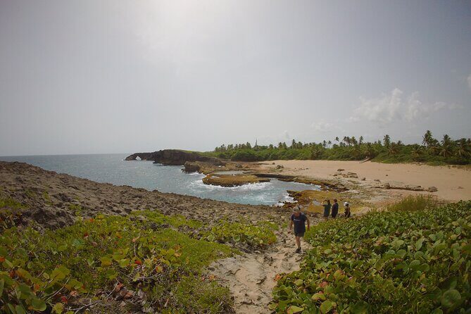 Explore Cueva del Indio + La Poza del Obispo Beach - La Poza del Obispo: the natural ocean pool swim plan