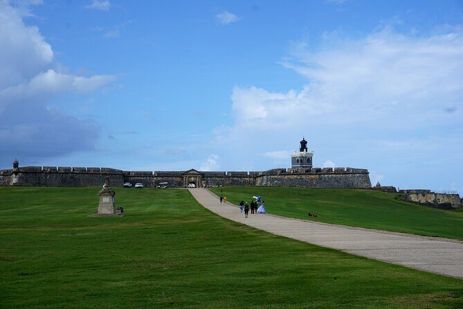 Historical Walking Tour of Old San Juan - Stop-by-stop: what each landmark adds to the story