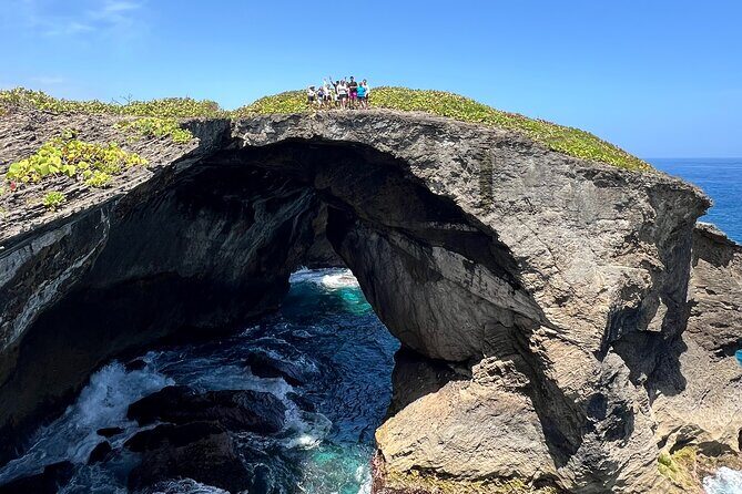 Indian Cave & Water Spring Adventure - From Supermercados Pueblo to black sand in La Boca (8:00 am start)
