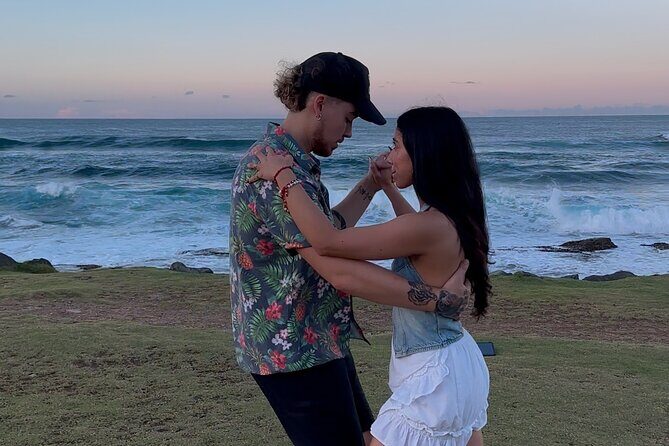 Moonlight Beginner Salsa Class in San Juan - Solo shines first: getting your timing before partner stress