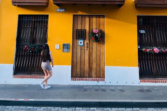 Old San Juan and San Cristobal Castle Walking Tour - La Fortaleza, the Chapel Miracle, and North America’s Narrowest House