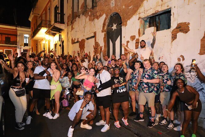 Old San Juan Bar Crawl: Experience Local Hotspots - Stop 2: Calle del Cristo shots, music chances, and an open-bar boost