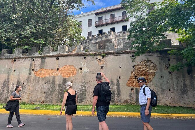 Old San Juan Historical Walk, Shopping, and Dining w/ Transport - Bay Views and Photo Stops: When the Tour Turns Into Something You’ll Remember
