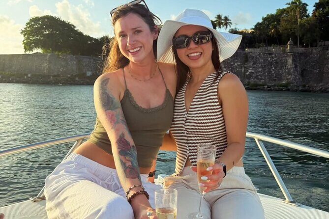 Private Old San Juan Bay Boat Sunset-Night Cruise - Why this sunset-night route works so well
