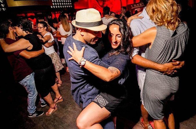 Salsa Dance Class and Nightlife Tour in San Juan - Meeting point and timing: arrive like it’s date night