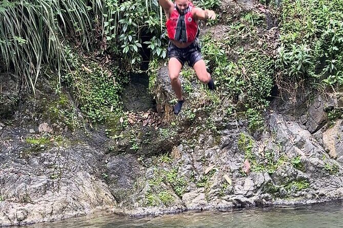 Salto de Pilar Cliff Jumping Tour - What to Wear: Socks, Sandals, Towels, and a Ready Body