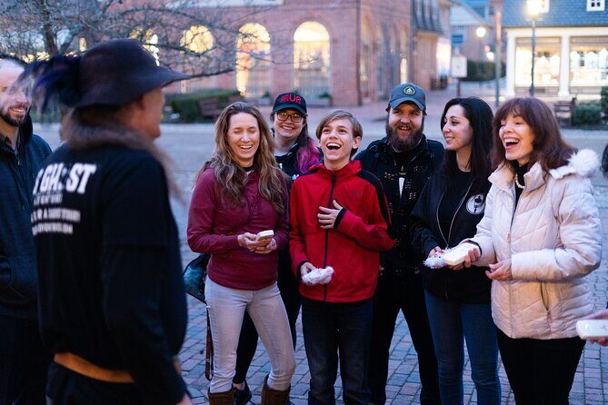 San Juan Ghost Tour: Shrieks in the Sugarcane - Entering Plaza del Quinto Centenario (Plaza del Totem) With Columbus-Era Context