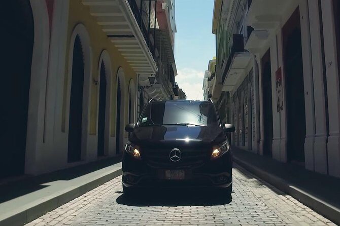 San Juan Highlights: Private Driving Tour - Miramar and Condado: the upscale residential and beach neighborhoods you pass through