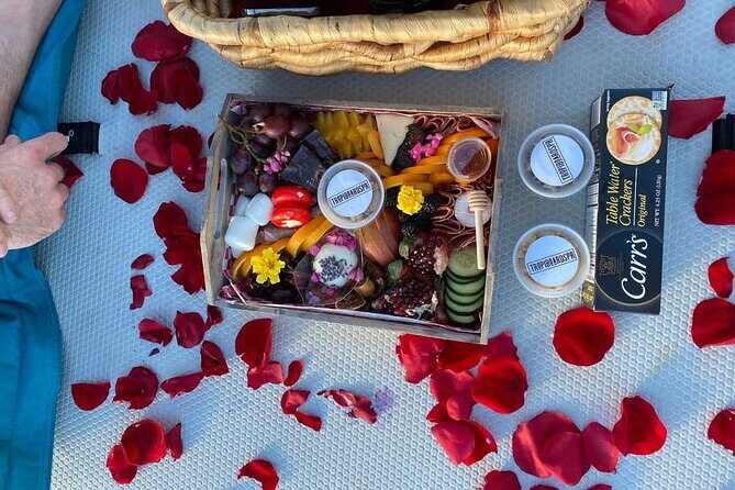 San Juan — Private Floating Picnic Experience in Condado Lagoon - Key details that matter (and why)
