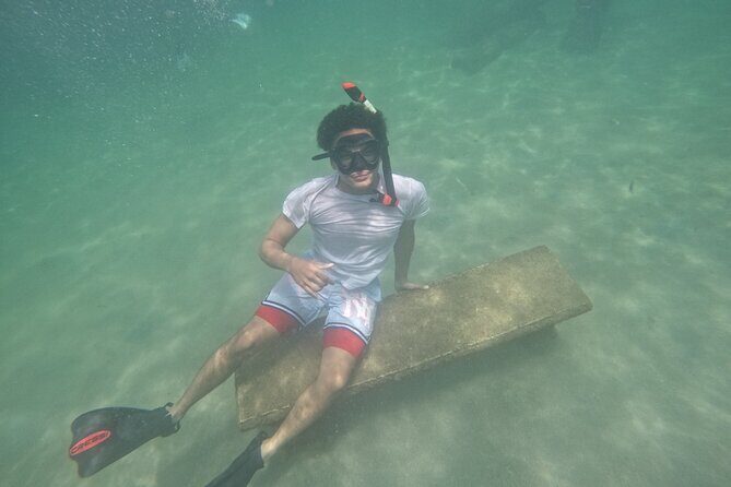 San Juan Turtle Spotting Snorkel Adventure with Videos - Small-group guiding (max 10) makes the whole swim feel easier